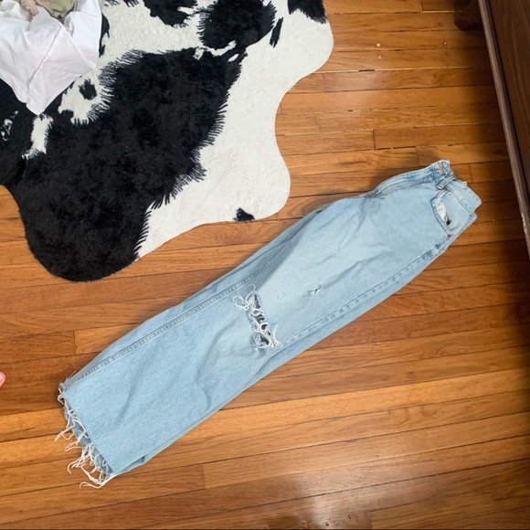 Zara Light Wash High Waisted Wide Leg Jeans - Picture 4 of 11